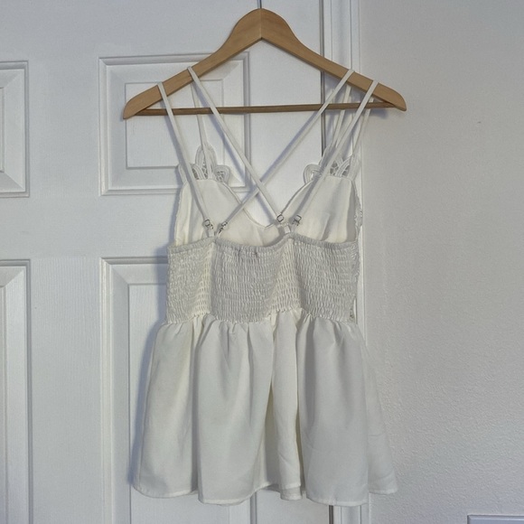 Willow and Root White Crochet Peplum Tank Top. - Picture 3 of 12